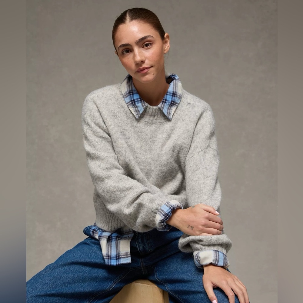 AE American Eagle grey cropped chunky knit sweater crewneck large women’s